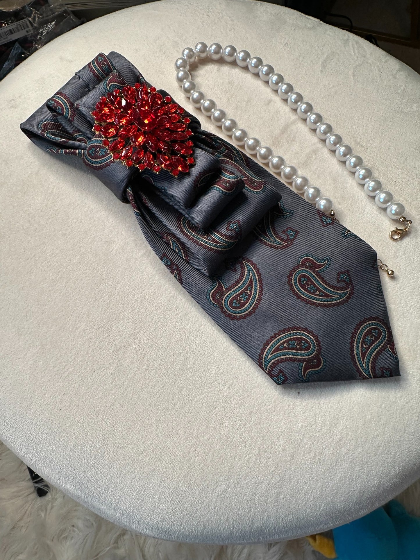 Scarlet Paisley Prestige